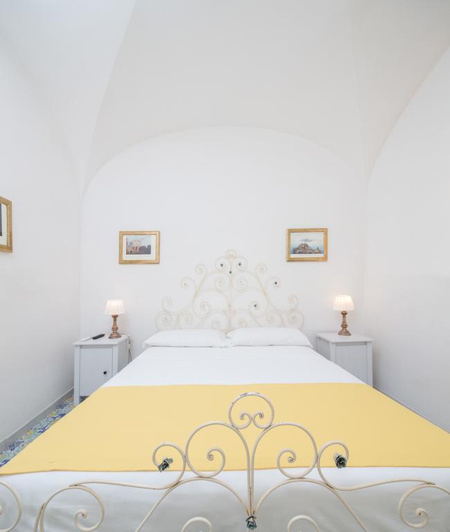 Marlin Guest House Капри Стая снимка